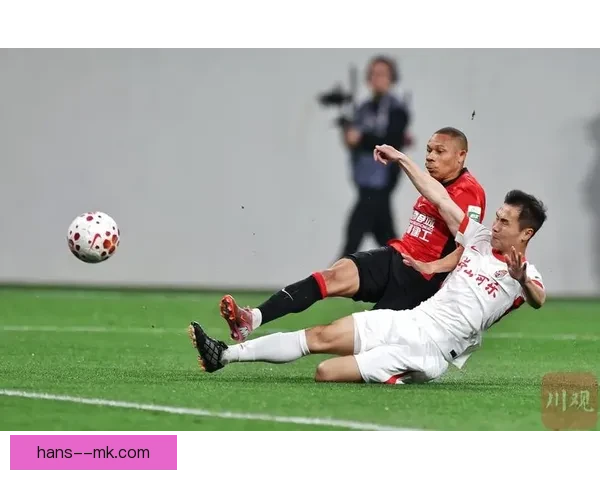 成都蓉城赛季开局三连胜强势领跑积分榜前三