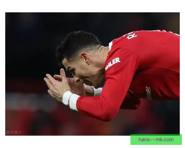 瓦拉内科莫首秀重伤后悔别赛场宣布退役感人瞬间引发球迷热议