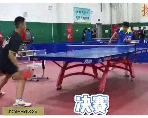 邓亚萍人球分过突进，细腻脚下技术展现功底